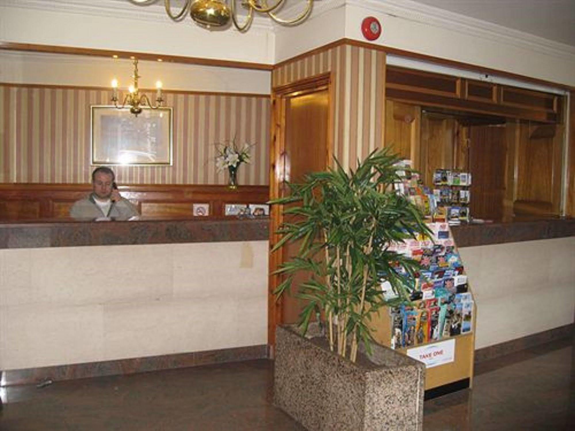Carlton Hotel London Ngoại thất bức ảnh
